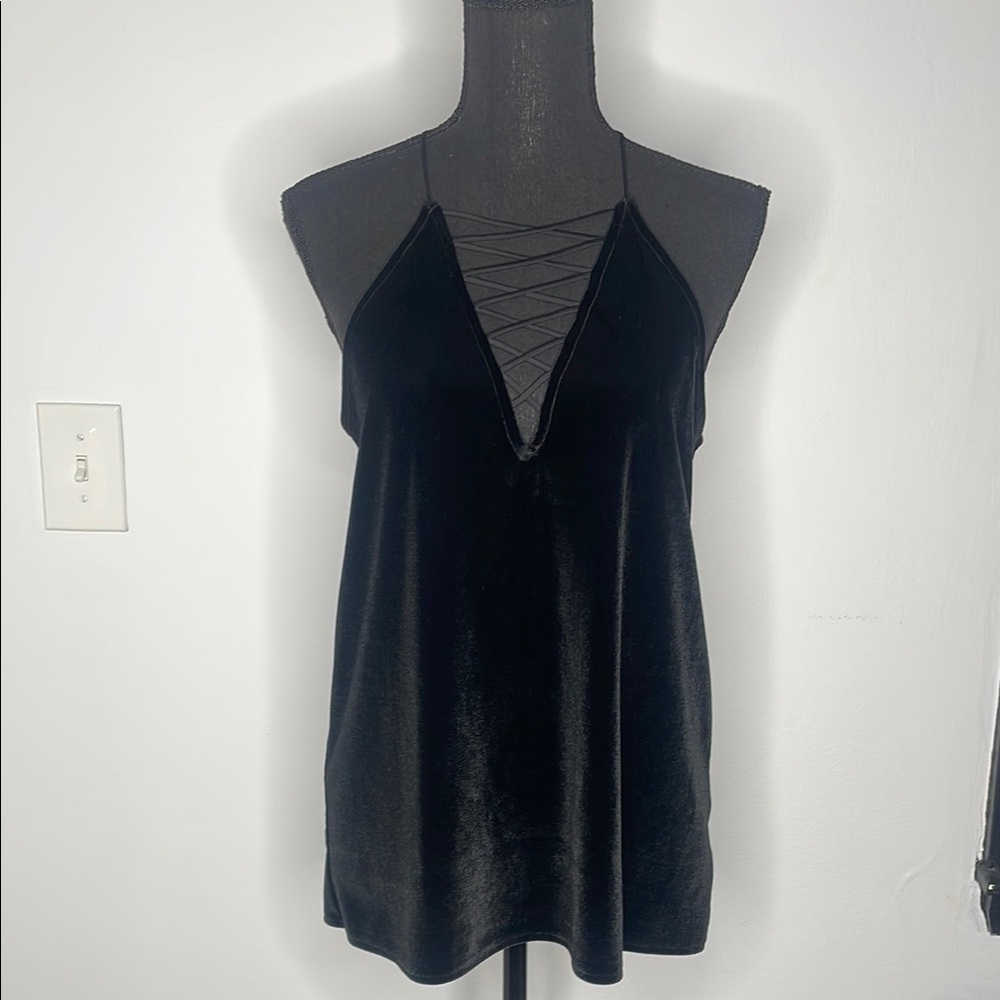 EXPRESS Elegant Black Criss Cross Velvet Top - Picture 3 of 10